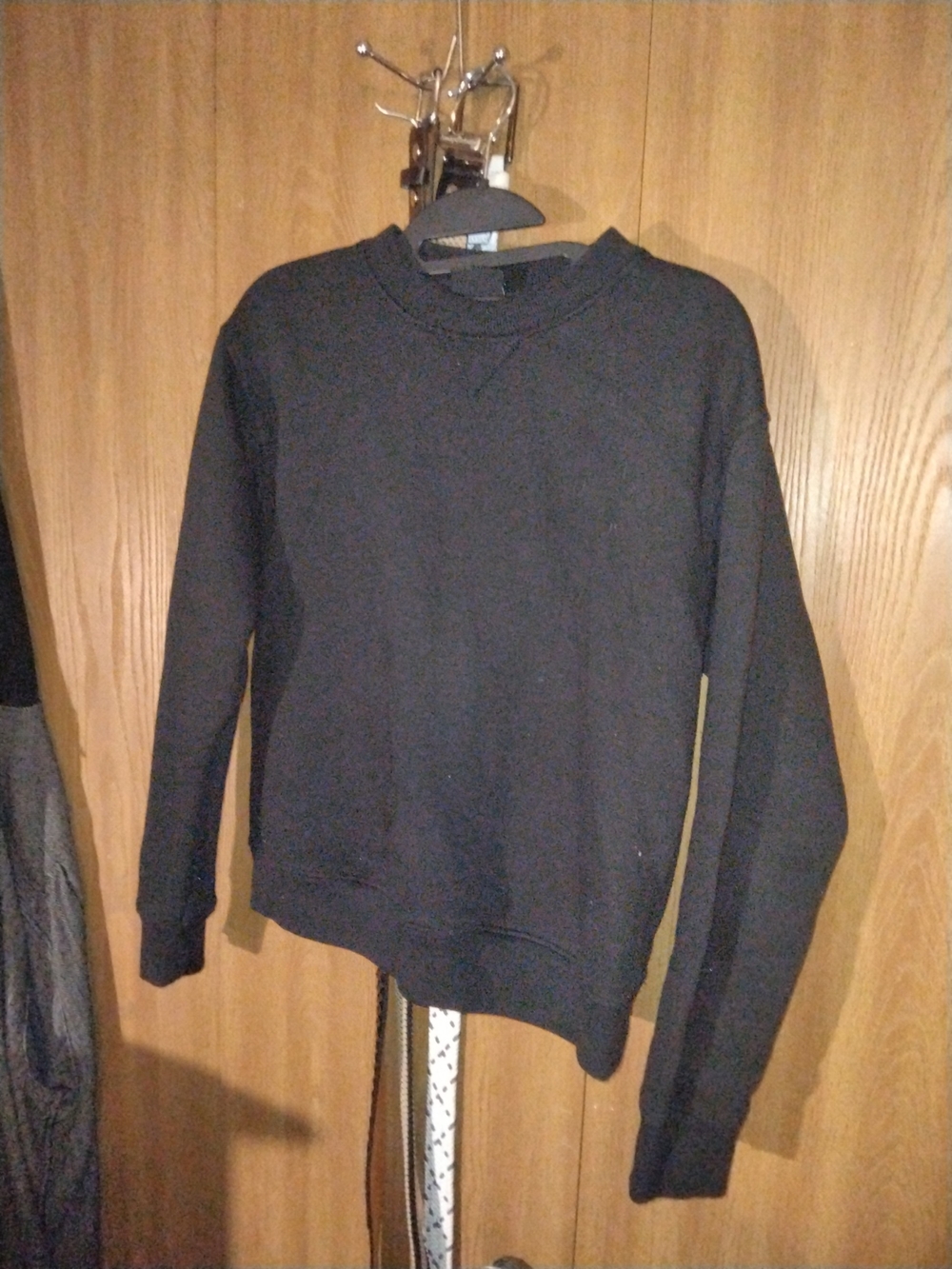 Women's Black Crewneck Sweater - Sm